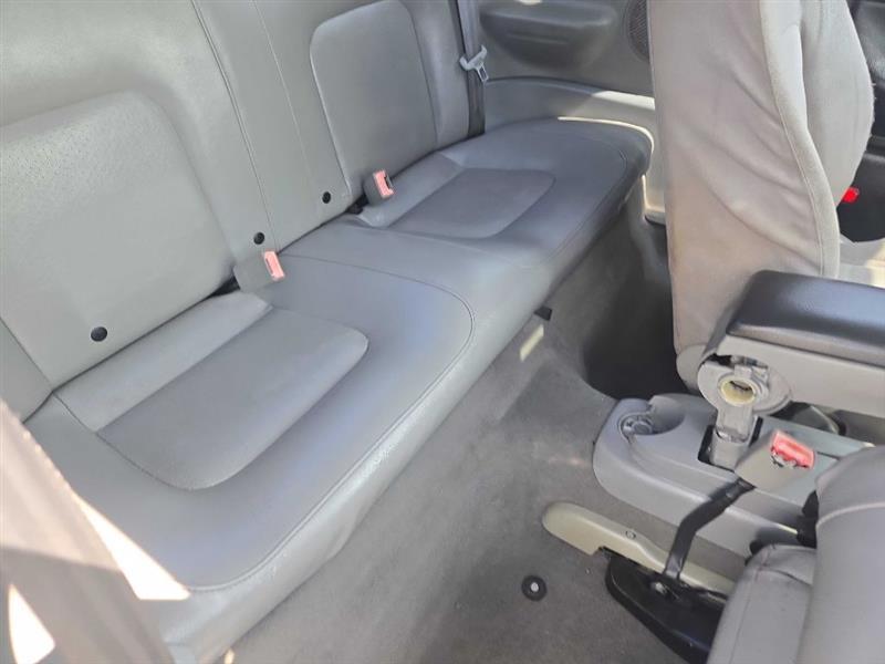 Volkswagen New Beetle GLS 2.0L 2003