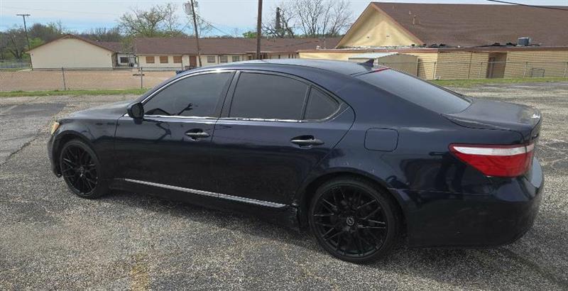 Lexus LS 460 Luxury Sedan 2008