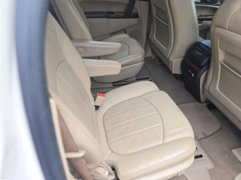 Buick Enclave CXL 2XL FWD 2010