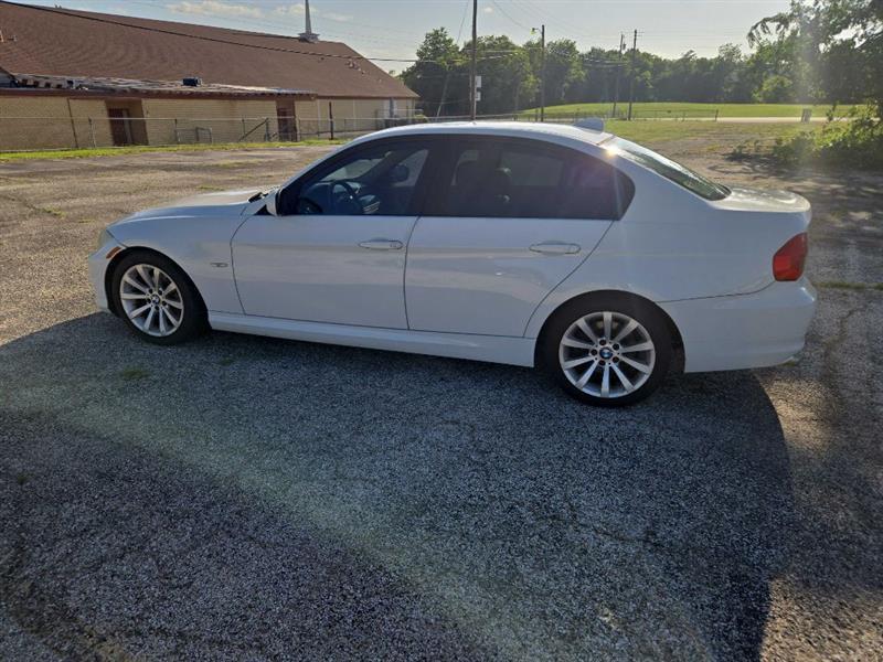 BMW 3-Series 328i 2009