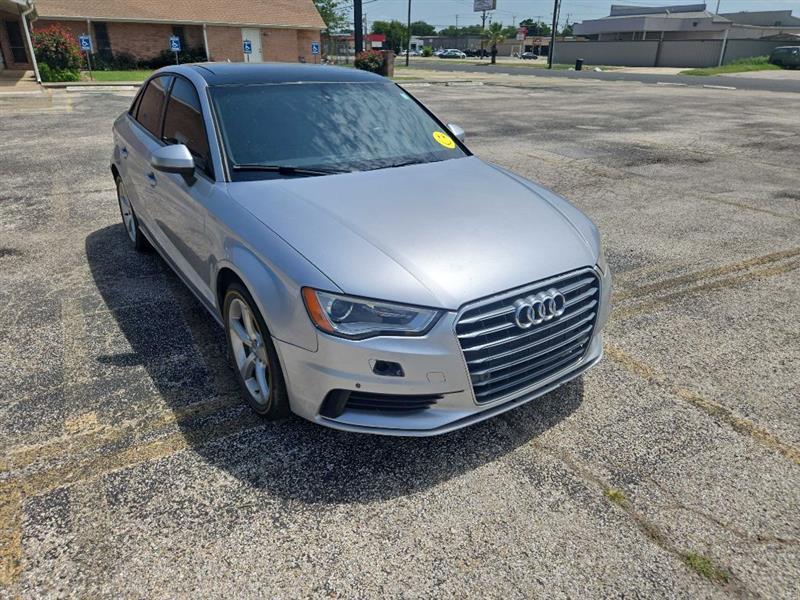 Audi A3 1.8T Premium FWD S tronic 2015