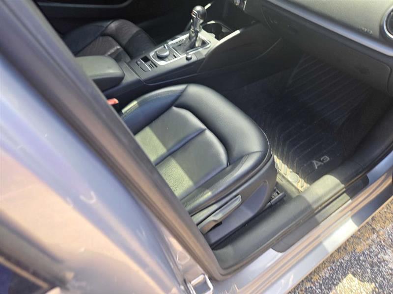 Audi A3 1.8T Premium FWD S tronic 2015
