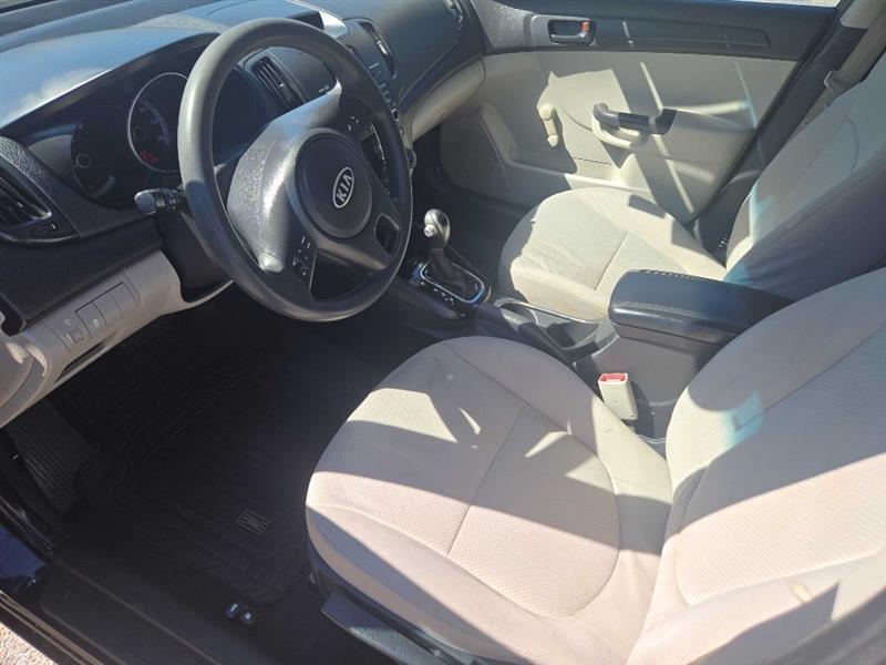 Kia Forte LX 2012