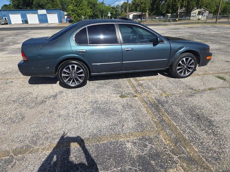 Nissan Maxima GLE 1998