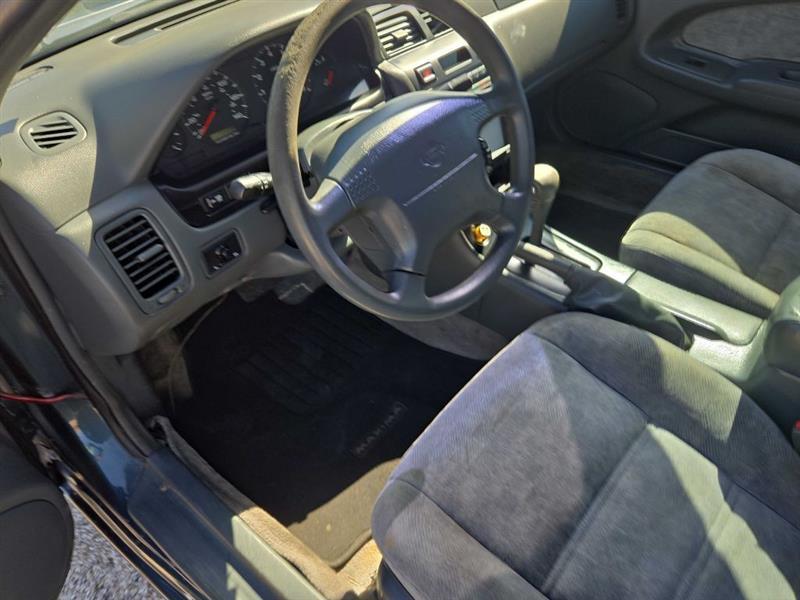 Nissan Maxima GLE 1998