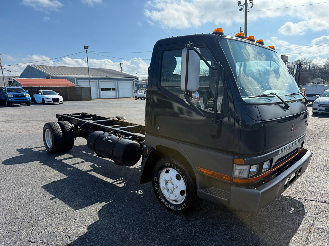 Mitsubishi FUSO  2002