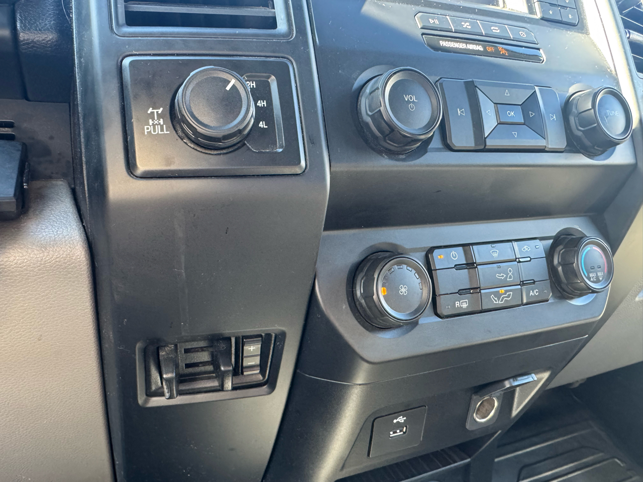 Ford F-150 XL 4WD SuperCrew 5.5' Box 2020