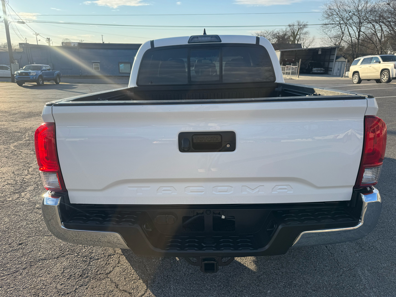 Toyota Tacoma 2WD Double Cab V6 AT TRD Off Road (Natl) 2016