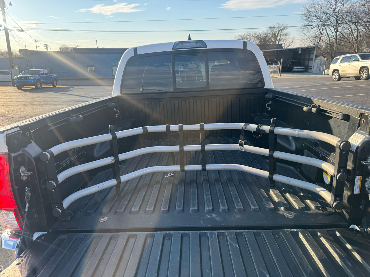 Toyota Tacoma 2WD Double Cab V6 AT TRD Off Road (Natl) 2016