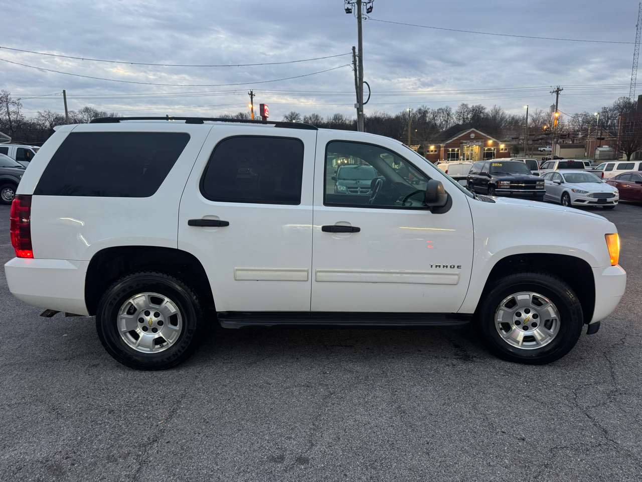 Chevrolet Tahoe 4WD 4dr 1500 LS 2010