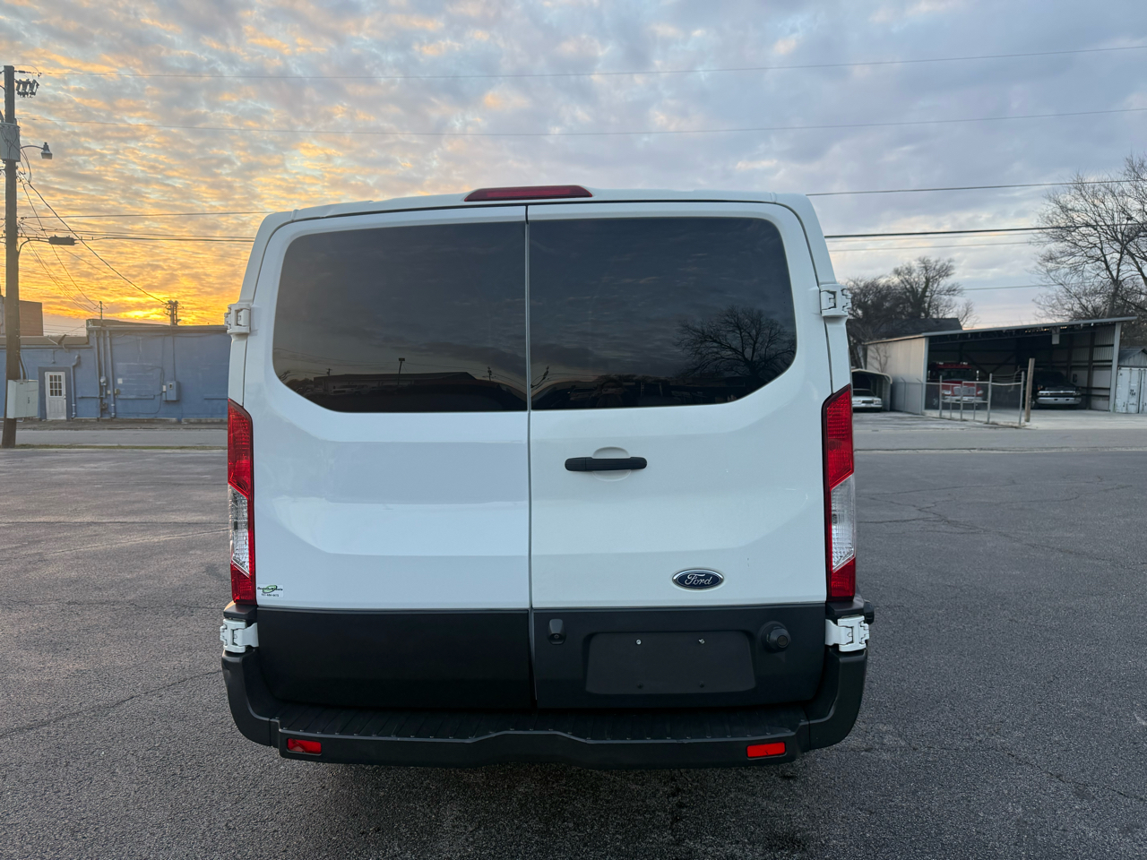 Ford Transit Wagon T-350 148" Low Roof XL Sliding RH Dr 2016