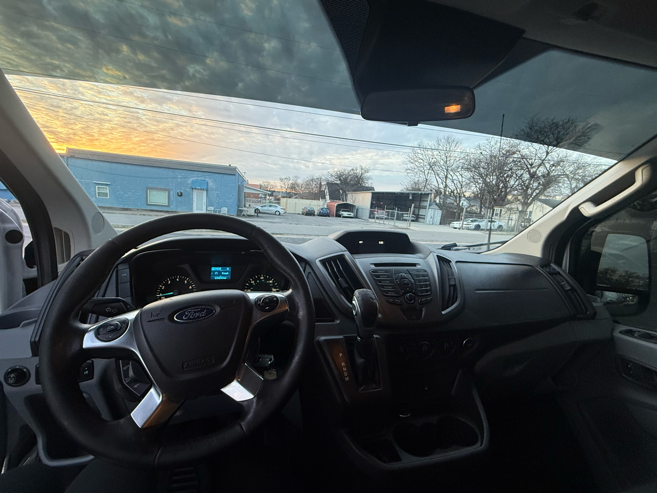 Ford Transit Wagon T-350 148" Low Roof XL Sliding RH Dr 2016