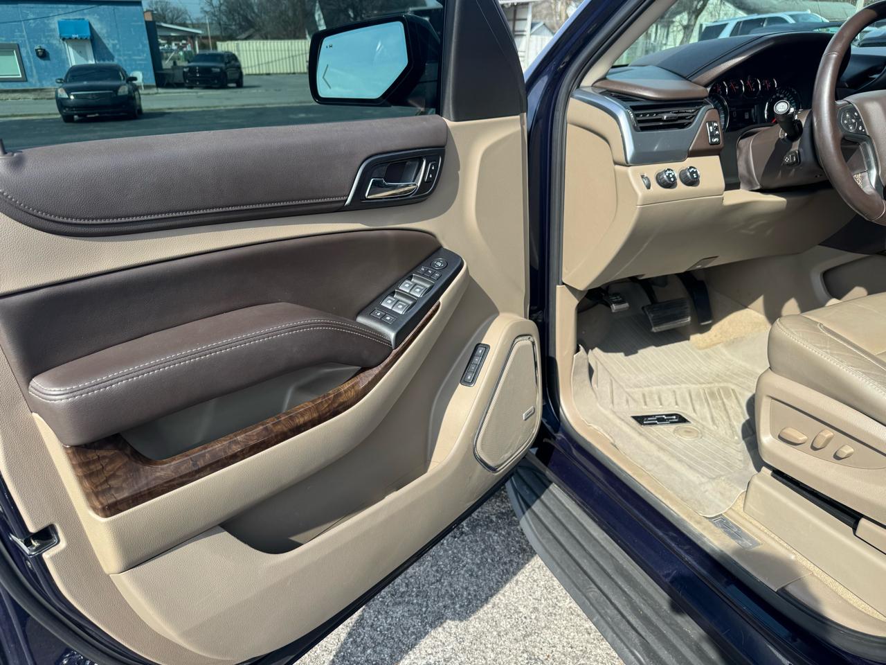 Chevrolet Tahoe 4WD 4dr LT 2020