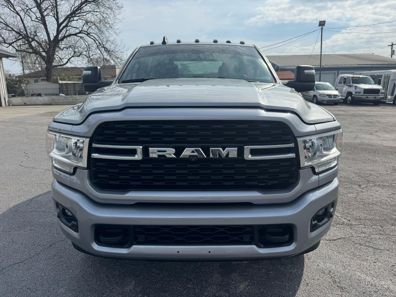 RAM 2500 Big Horn 4x4 Crew Cab 6'4" Box 2023
