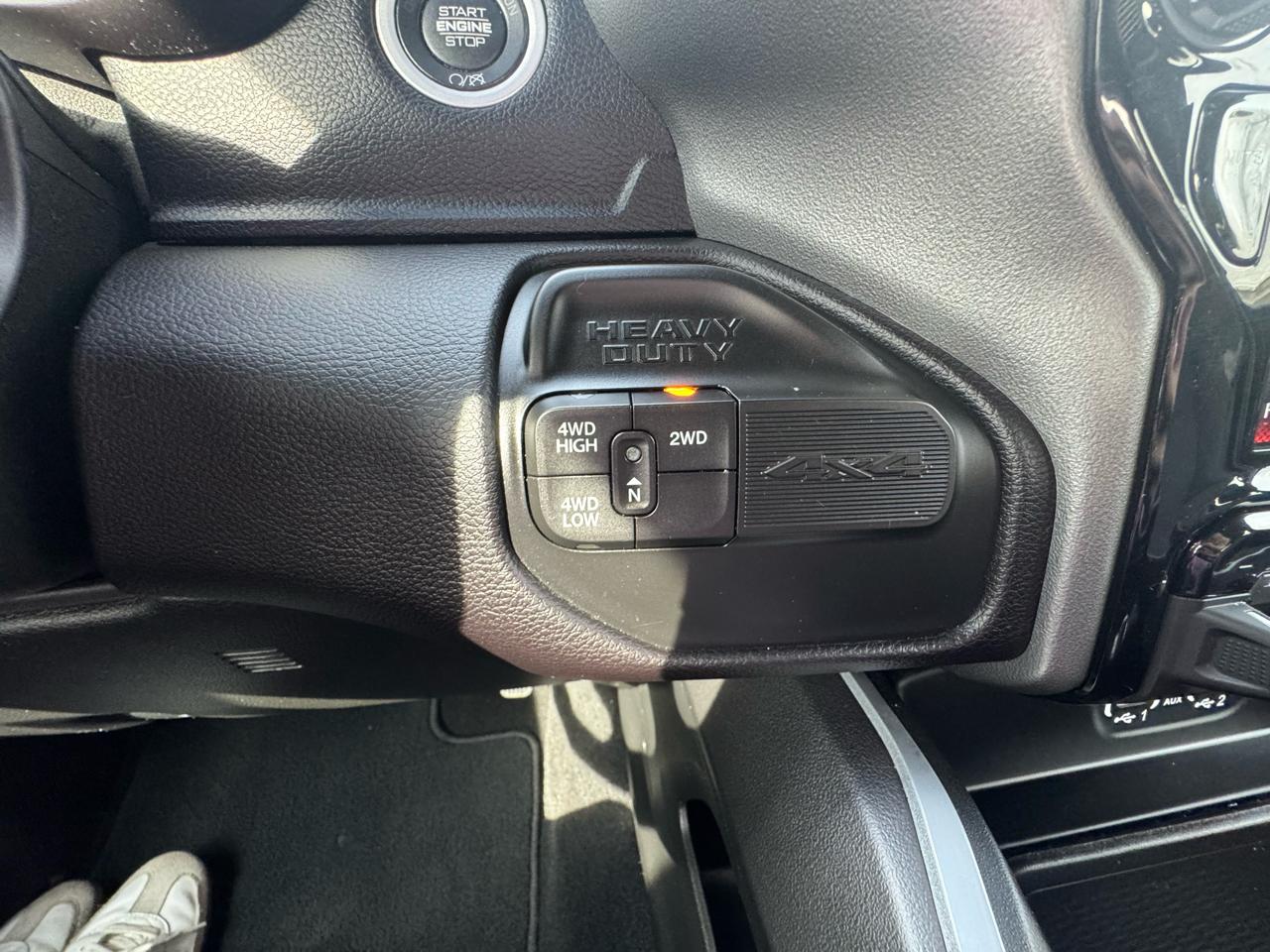 RAM 2500 Big Horn 4x4 Crew Cab 6'4" Box 2023