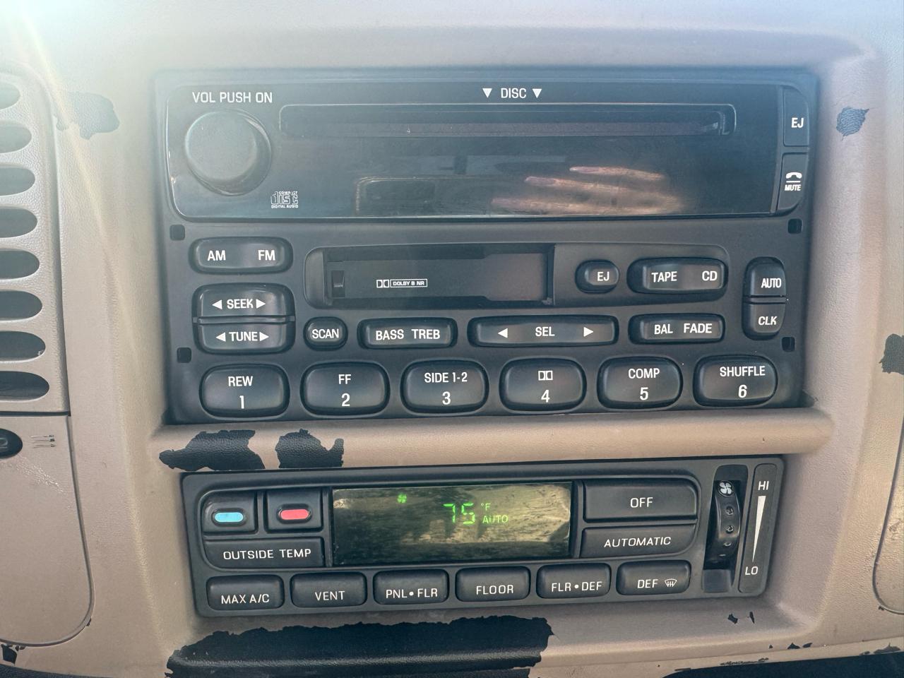 Ford F-150 SuperCrew 139" XLT 2003