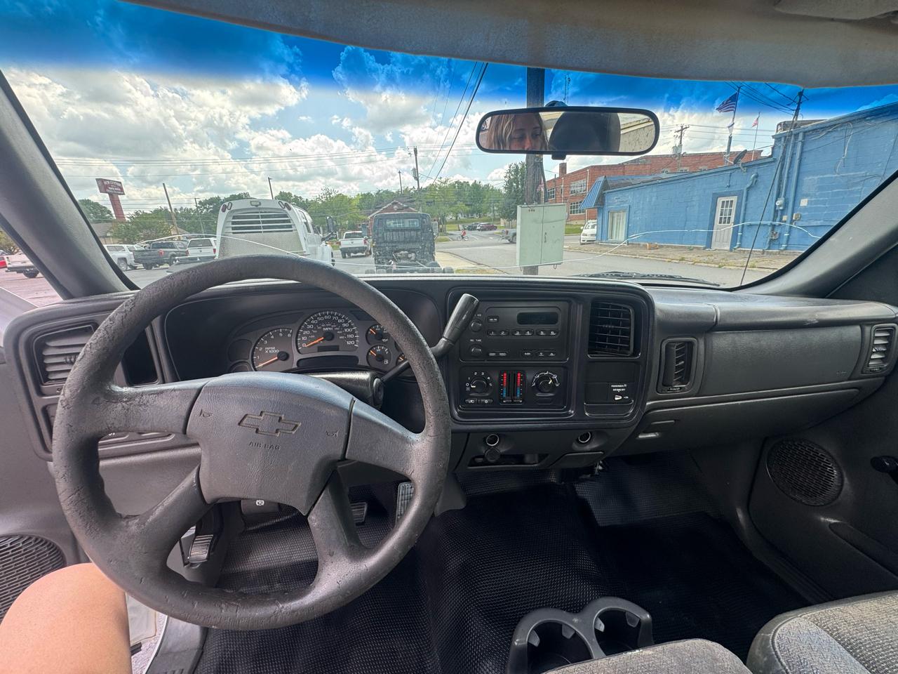 Chevrolet Silverado 2500HD Reg Cab 133" WB Work Truck 2003