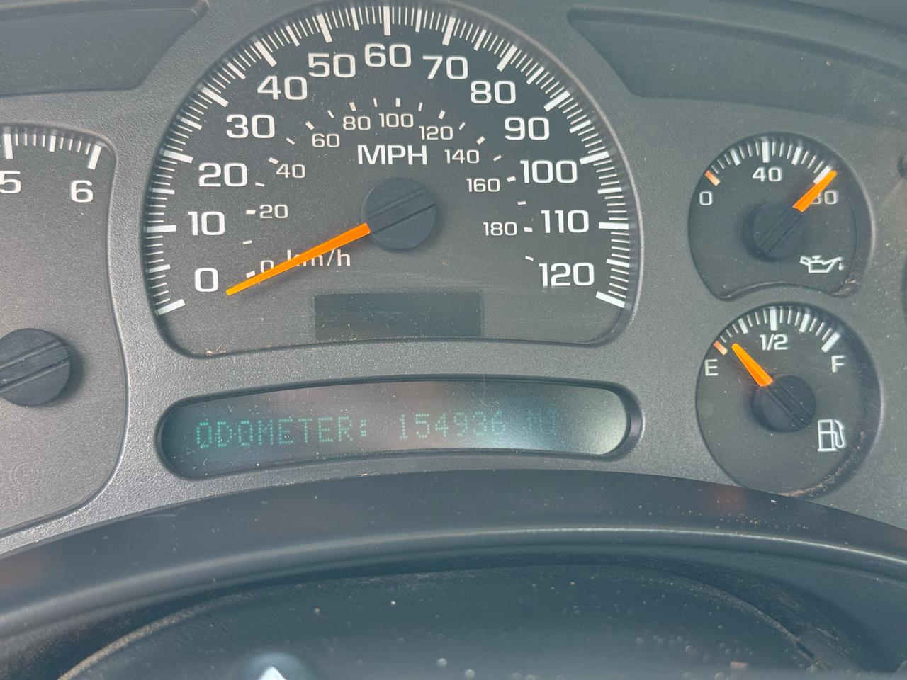 Chevrolet Silverado 2500HD Reg Cab 133" WB Work Truck 2003