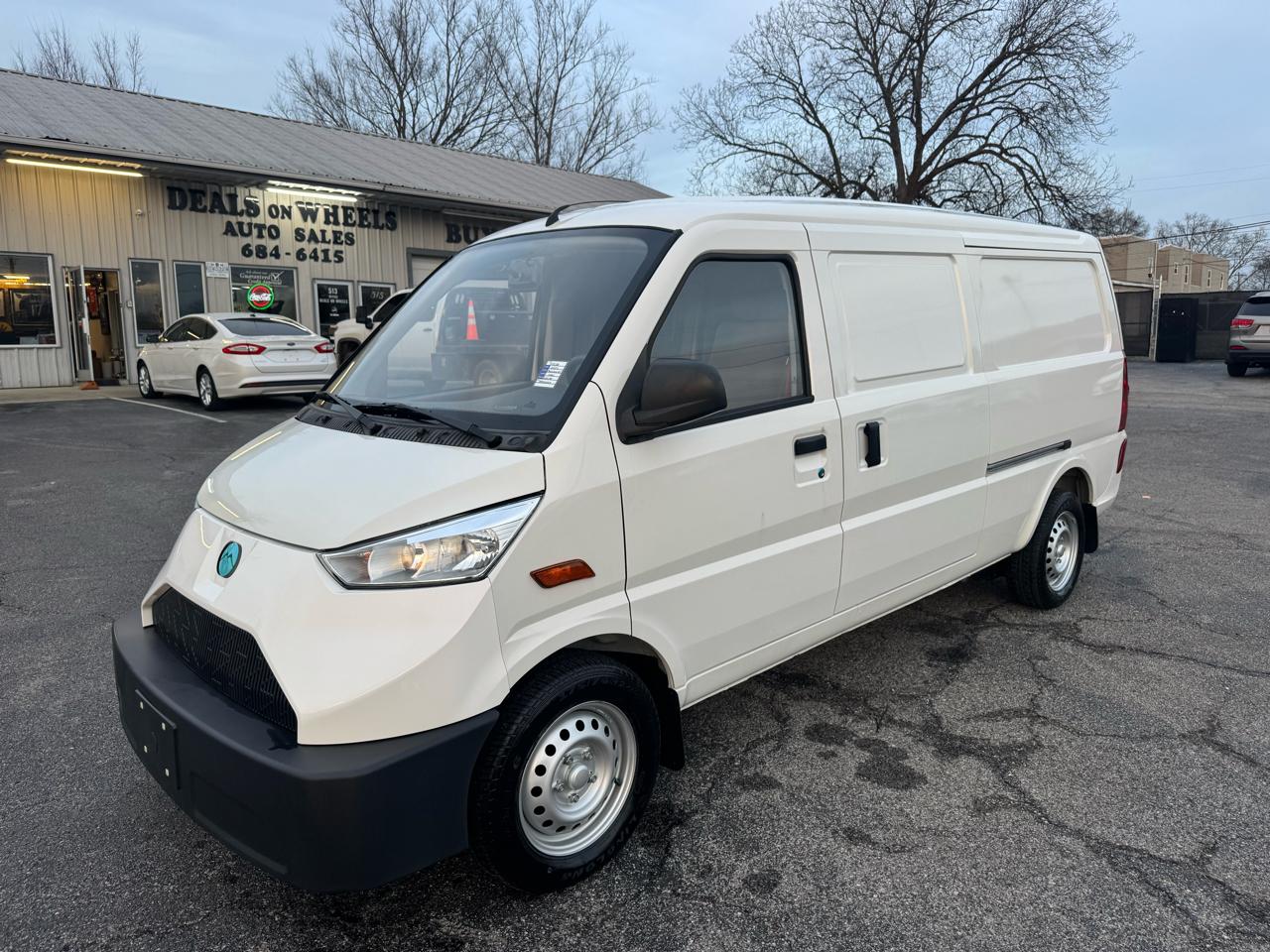 Mullen Cargo Van  2024