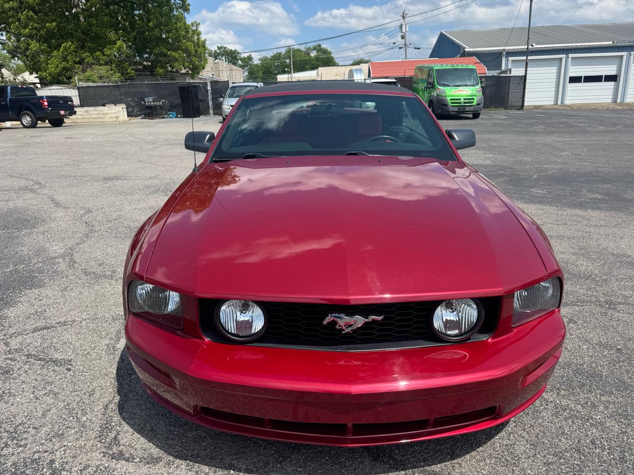 Ford Mustang 2dr Conv GT Deluxe 2006