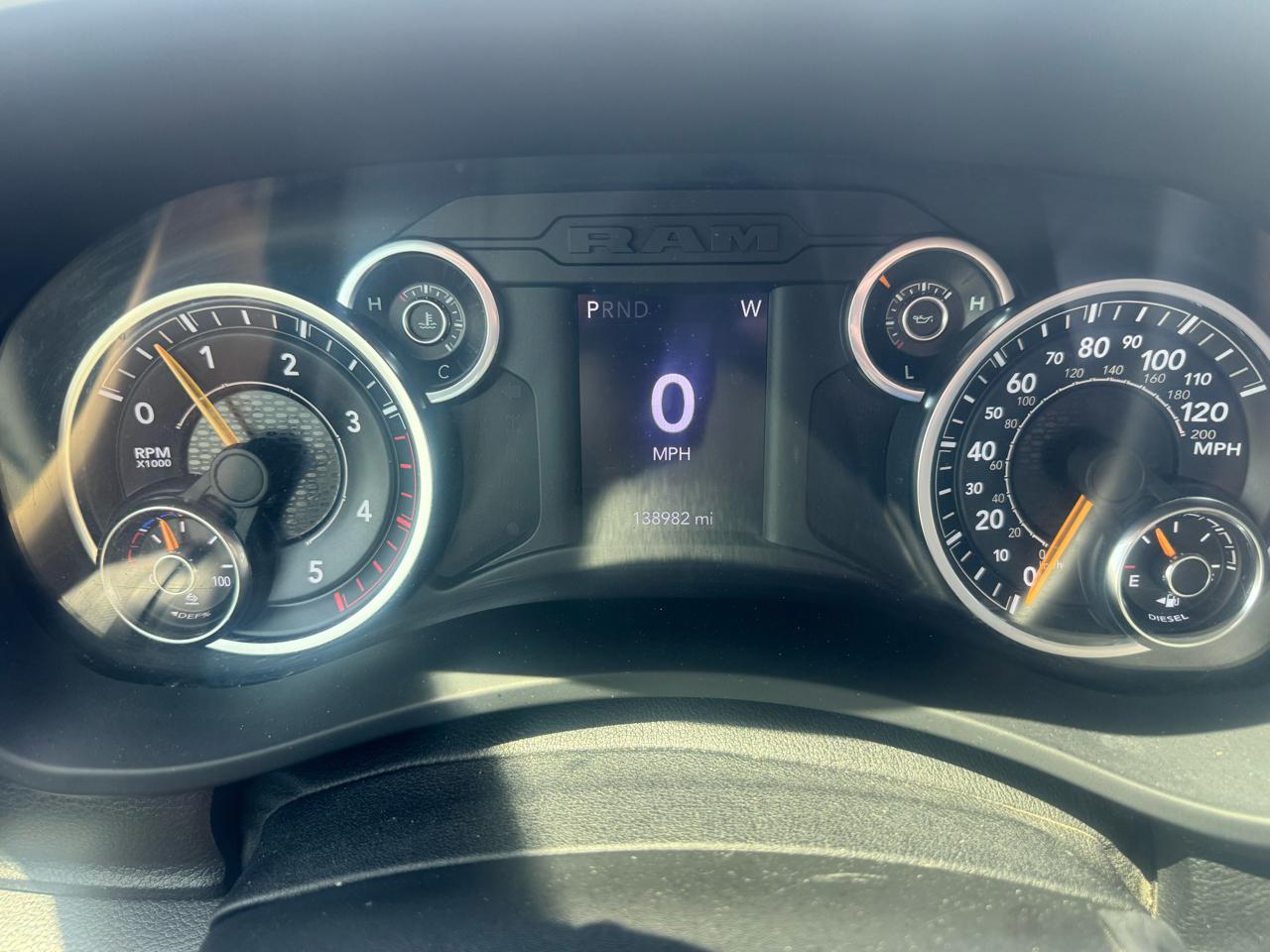 RAM 3500 Big Horn 4x4 Crew Cab 8' Box 2020