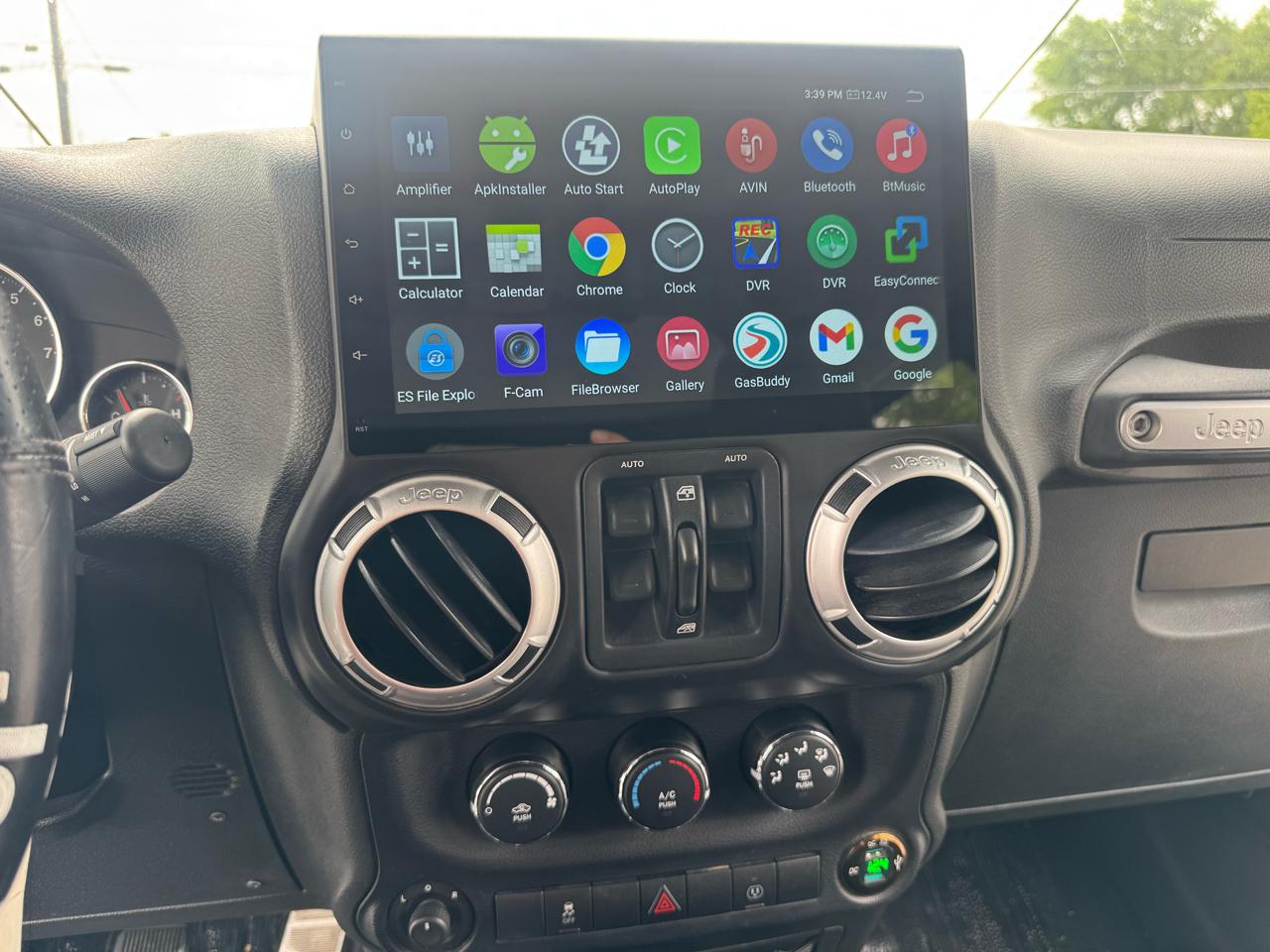 Jeep Wrangler Unlimited 4WD 4dr Sahara 2014
