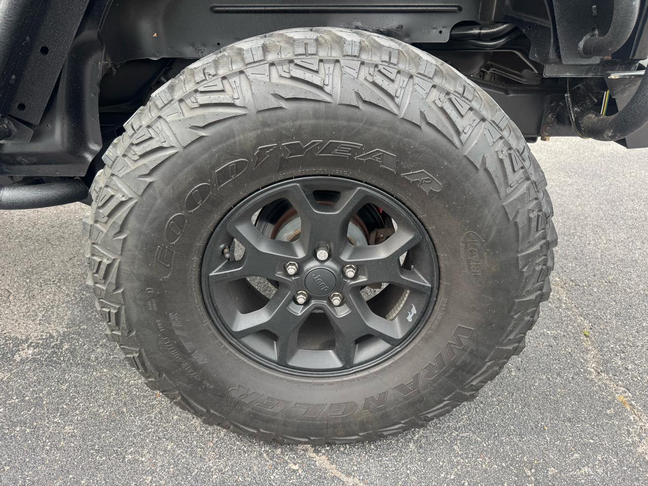 Jeep Wrangler Unlimited 4WD 4dr Sahara 2014