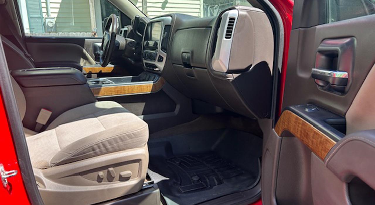 GMC Sierra 1500 4WD Crew Cab 143.5" SLE 2015