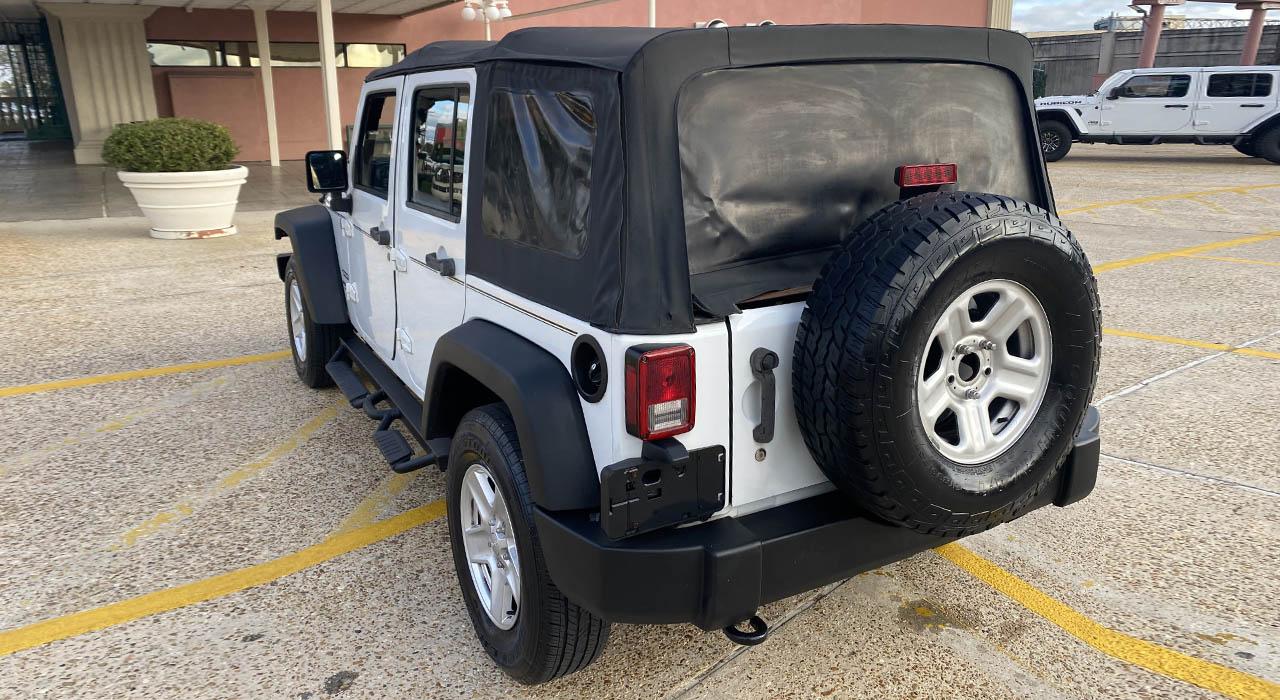 Jeep Wrangler Unlimited 4WD 4dr Sport 2015