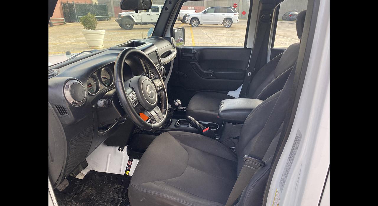 Jeep Wrangler Unlimited 4WD 4dr Sport 2015