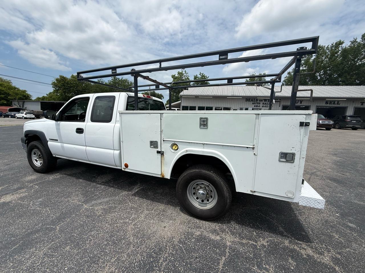 Chevrolet Silverado 2500HD Ext Cab 157.5" WB Work Truck 2005