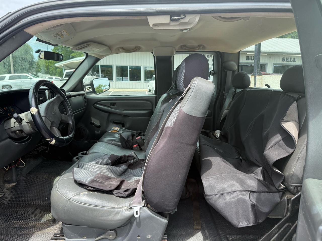 Chevrolet Silverado 2500HD Ext Cab 157.5" WB Work Truck 2005