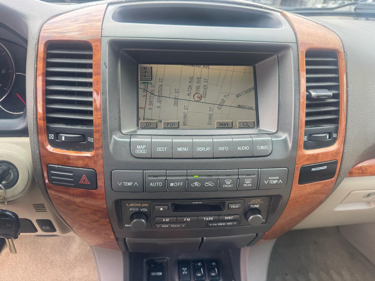 Lexus GX 470 4dr SUV 4WD 2004