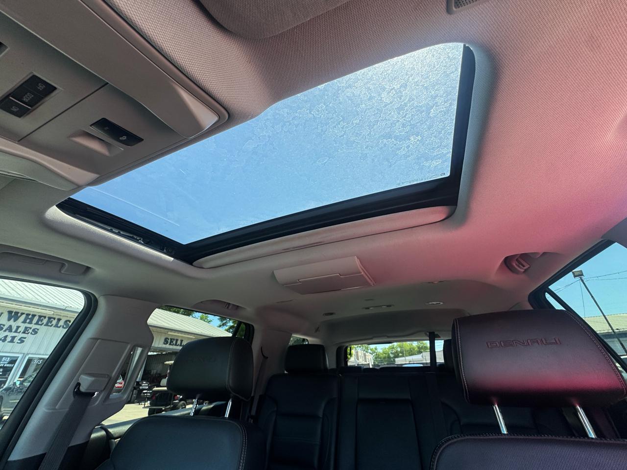 GMC Yukon 2WD 4dr Denali 2016