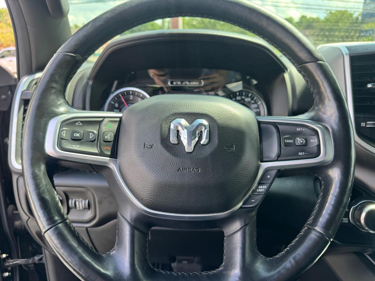 RAM 1500 Big Horn/Lone Star 4x4 Crew Cab 5'7" Box 2019