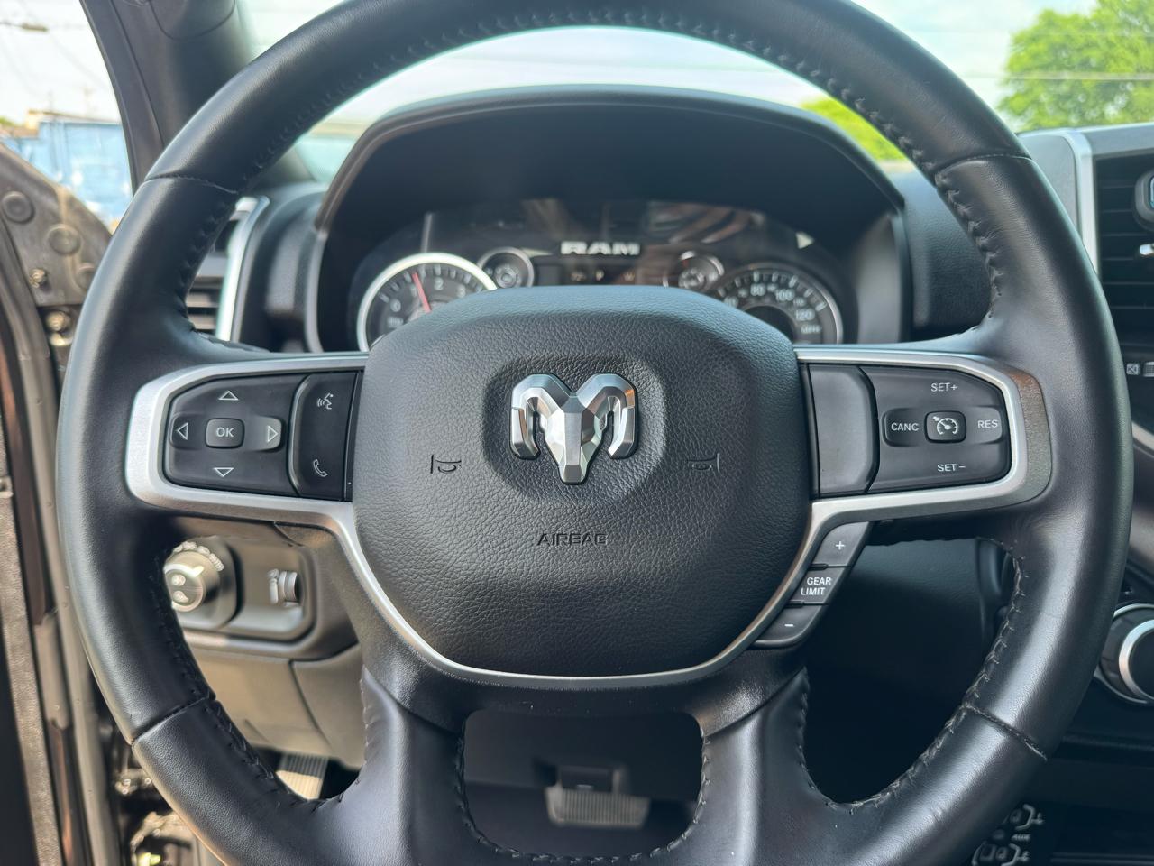 RAM 2500 Big Horn 4x4 Crew Cab 6'4" Box 2024