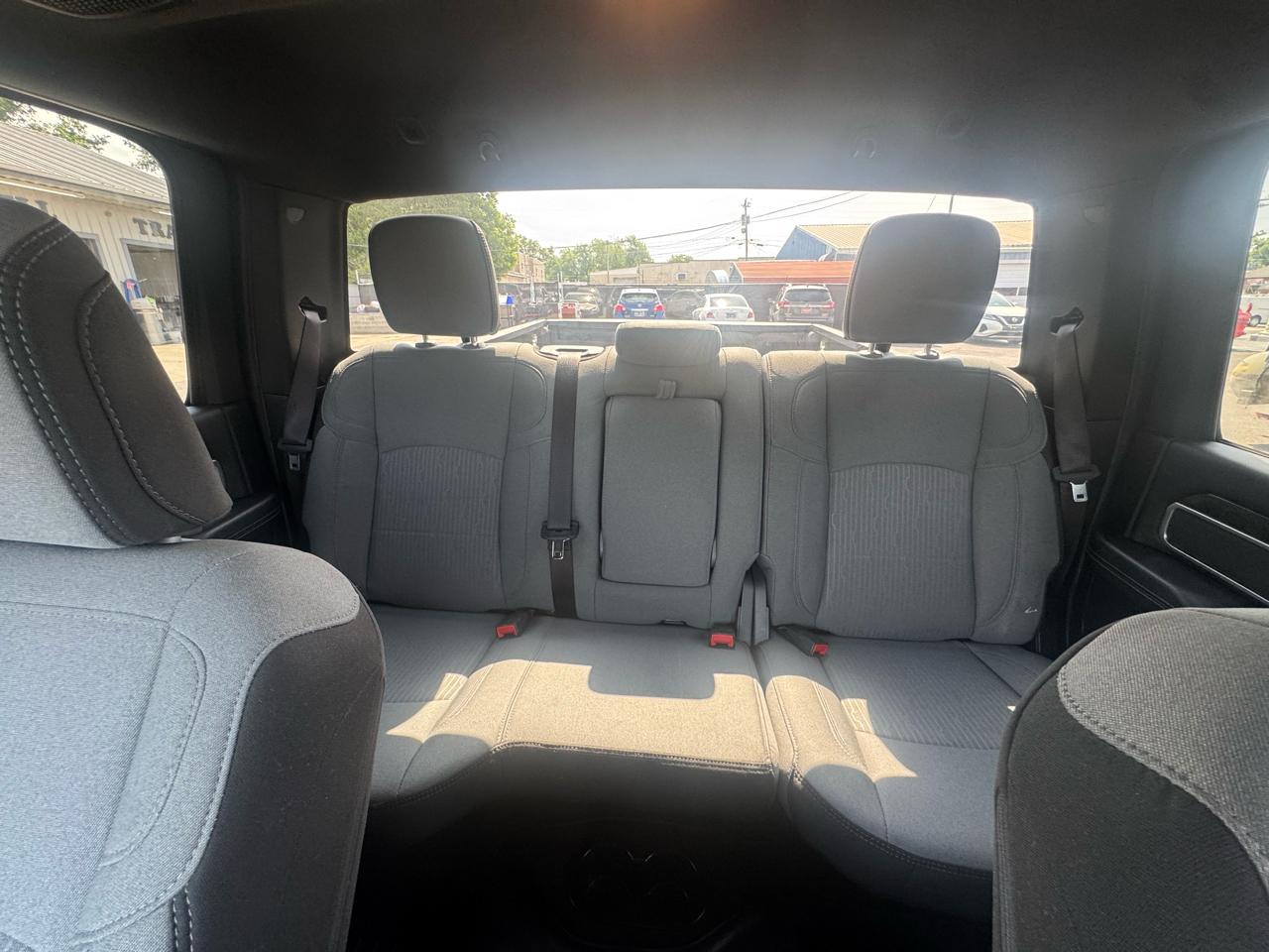 RAM 2500 Big Horn 4x4 Crew Cab 6'4" Box 2024