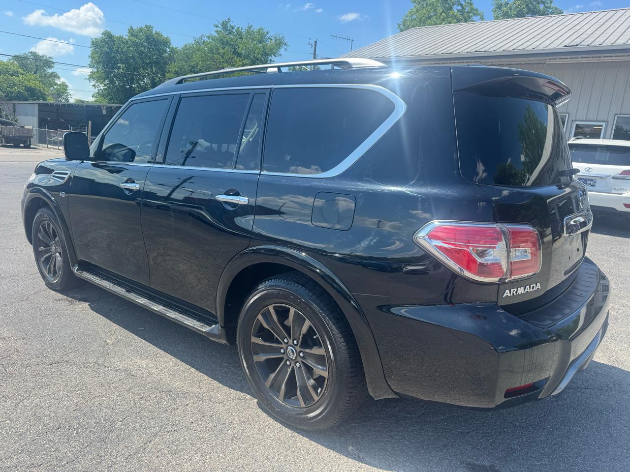Nissan Armada 4x2 Platinum 2019