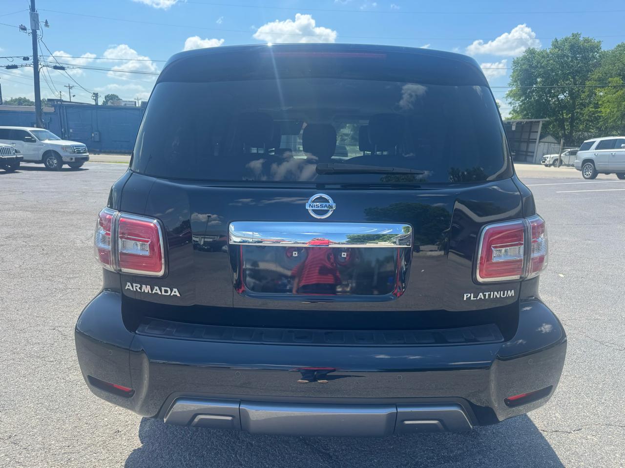 Nissan Armada 4x2 Platinum 2019
