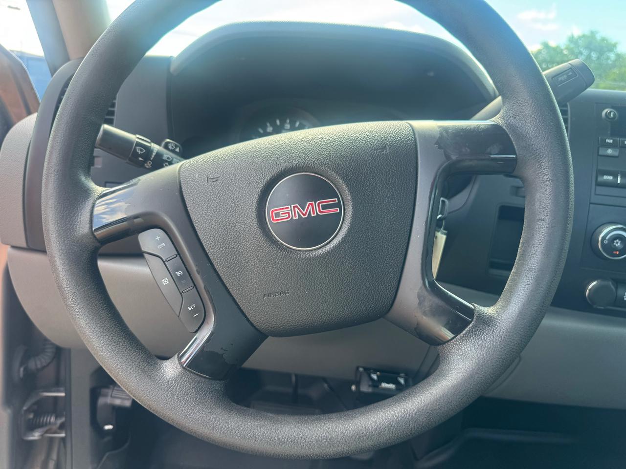 GMC Sierra 1500 2WD Reg Cab 133.0" Work Truck 2012
