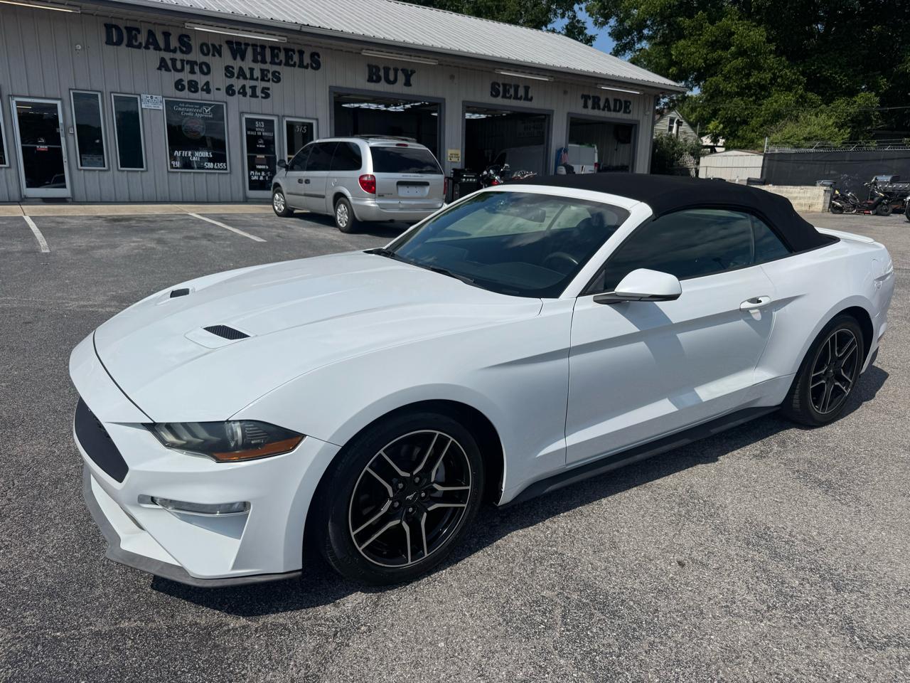 2018 Ford Mustang EcoBoost Convertible Premium's photo
