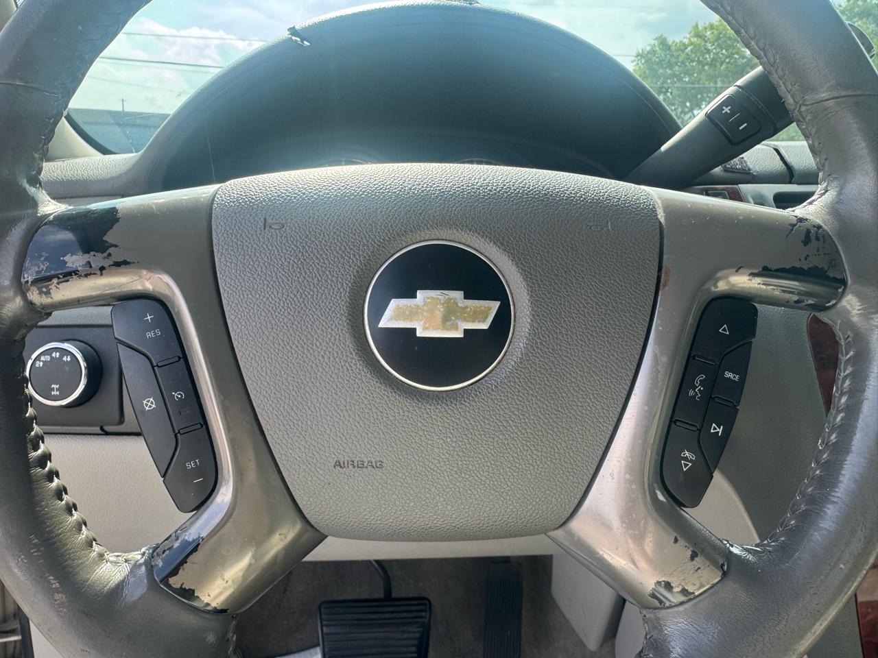 Chevrolet Avalanche 4WD Crew Cab 130" LTZ 2009