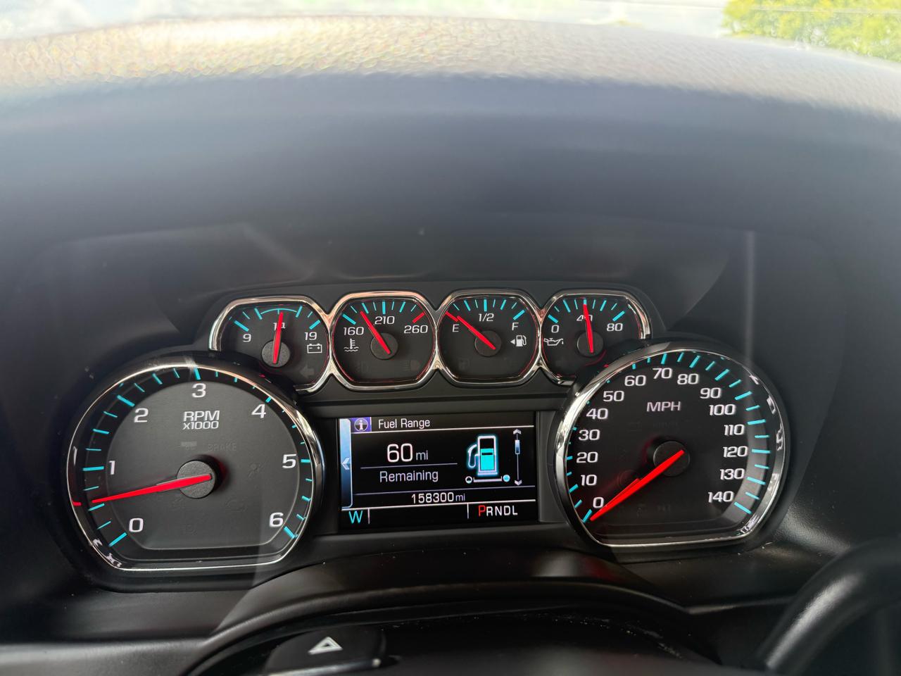 Chevrolet Suburban 4WD 4dr 1500 LS 2017