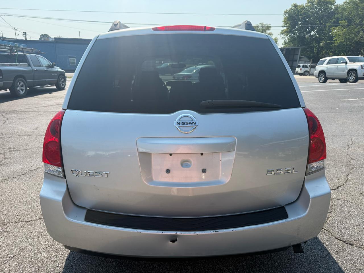 Nissan Quest 4dr Van SL 2004