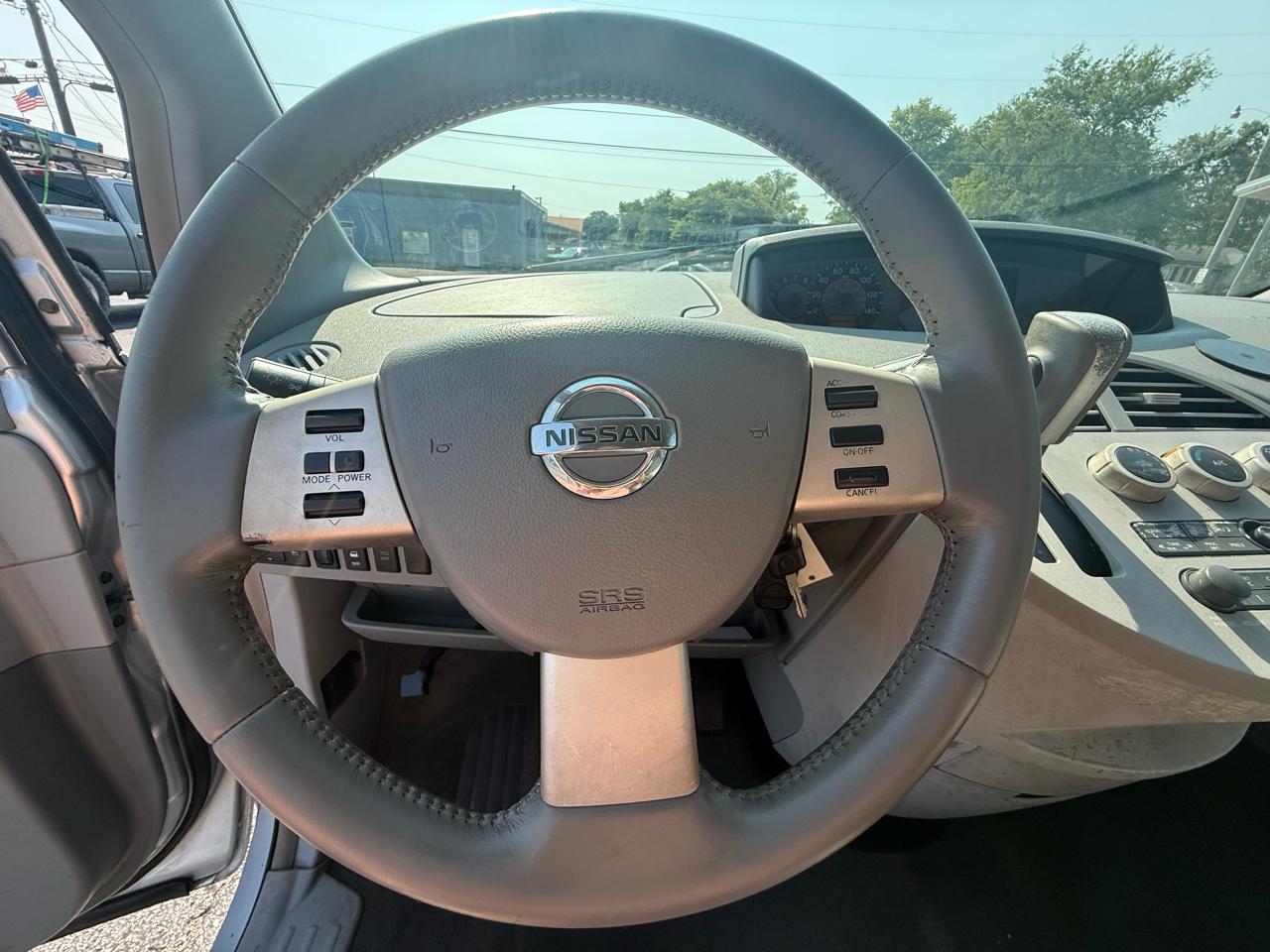 Nissan Quest 4dr Van SL 2004