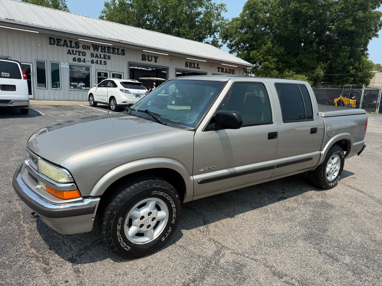 Chevrolet S-10 Crew Cab 123" WB 4WD LS 2002