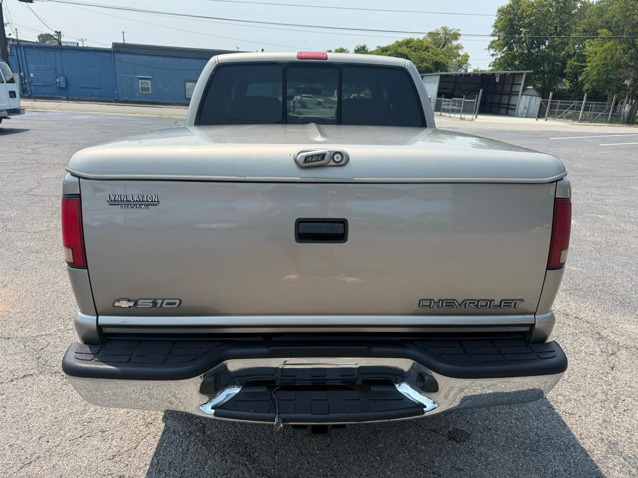 Chevrolet S-10 Crew Cab 123" WB 4WD LS 2002