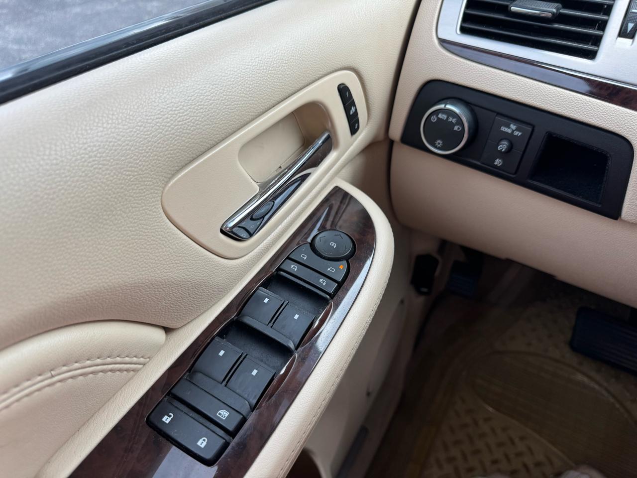 Cadillac Escalade ESV AWD 4dr 2008