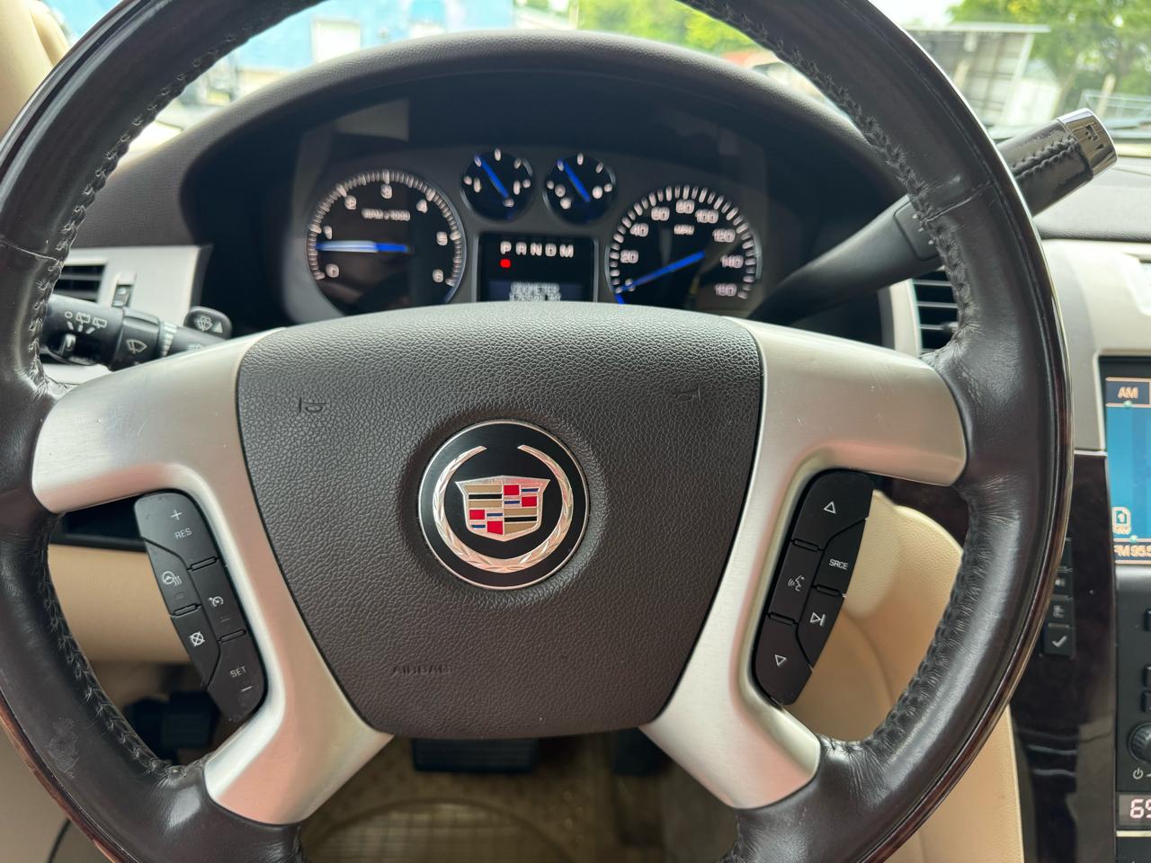 Cadillac Escalade ESV AWD 4dr 2008