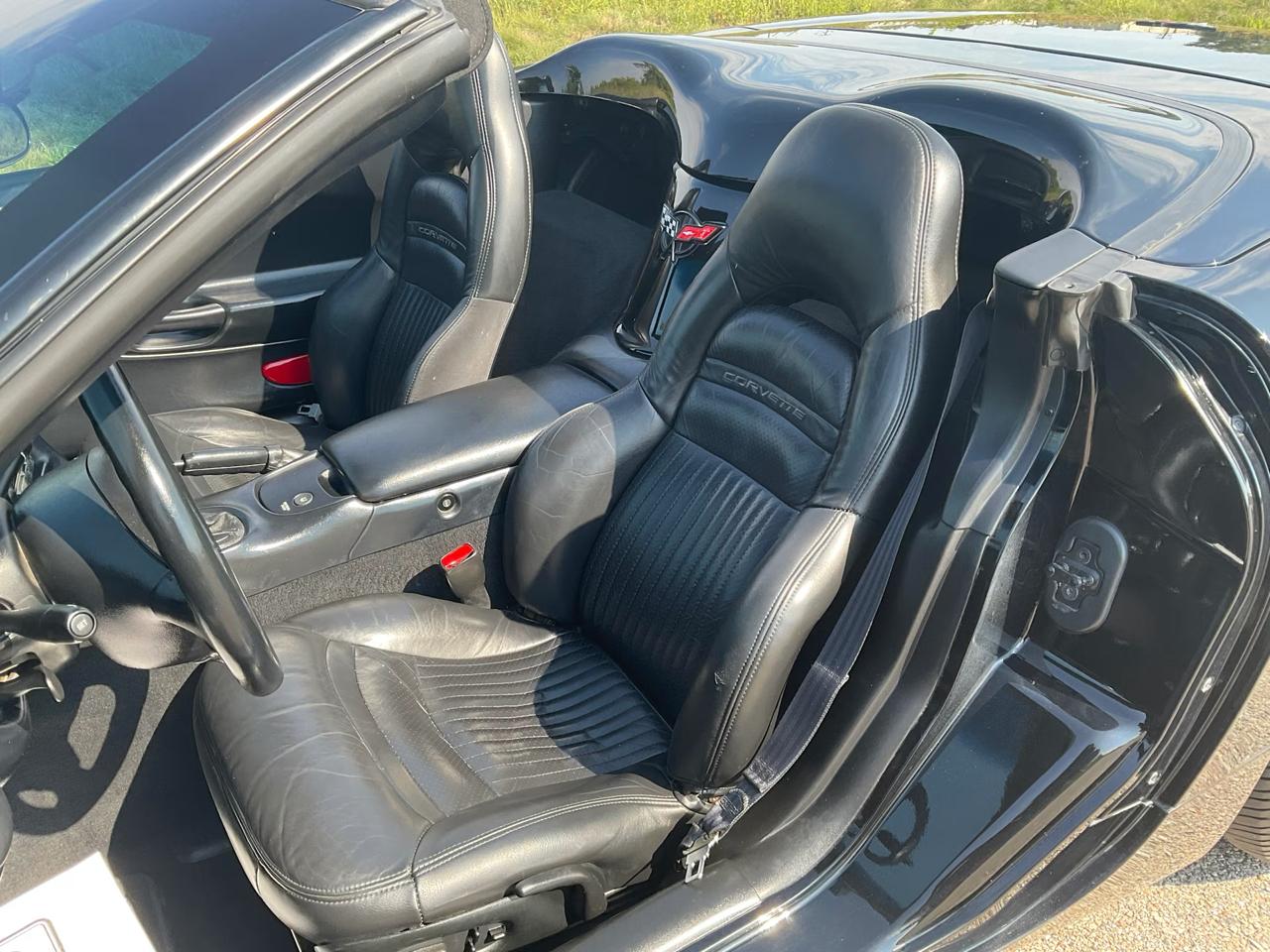 Chevrolet Corvette 2dr Convertible 1998